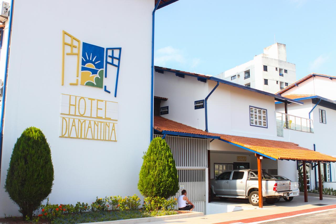 Hotel Diamantina - By Up Hotel - Em 구아라파리 외부 사진